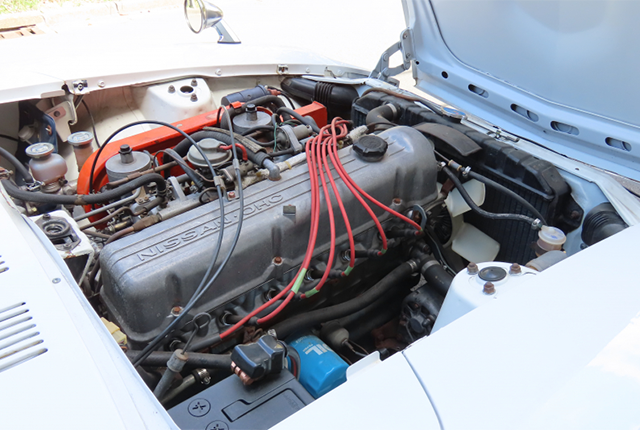ダットサン240Zのエンジン