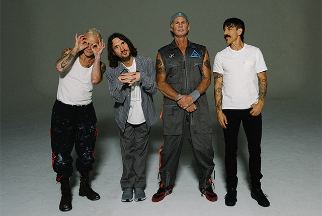 壊れていた時代”に生まれた音 ― RHCPの歌詞が語る4つの本音 12 Red Hot Chili Peppers