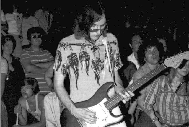 ザ・ストゥージズ:すべてのパンクはここから始まった 4 ロン・アシュトン