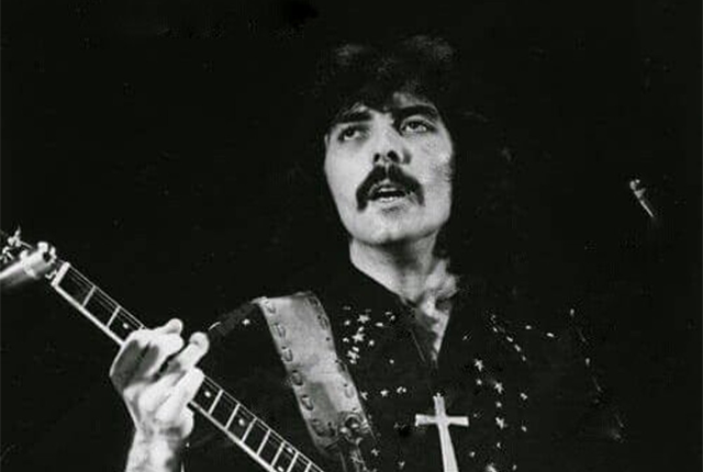 トニー・アイオミ