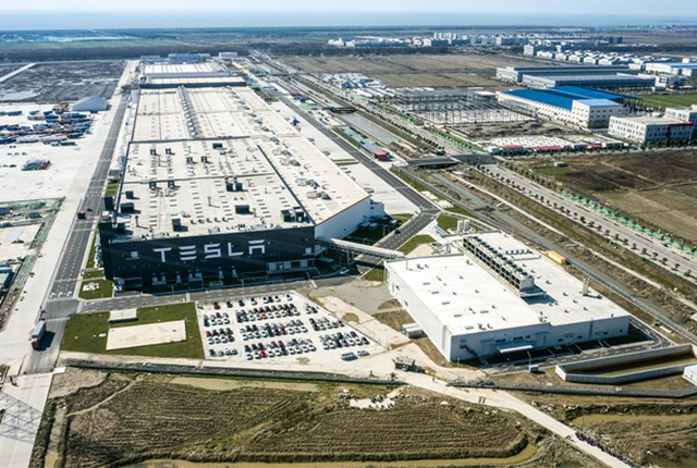 自動運転覇権争いが激化