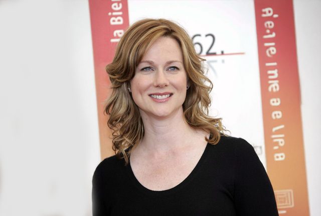 ローラ・リニー