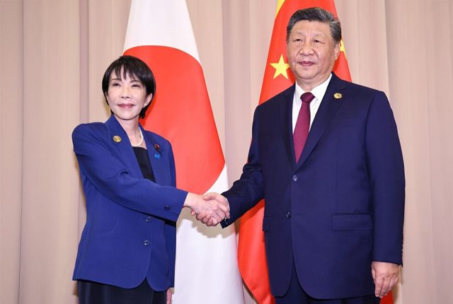 中国圧力に屈しない日本