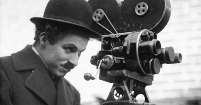 『モダン・タイムス』はAI時代の今こそ刺さるのか──働く意味を失った夜に観るべき一本 5 チャールズ・チャップリン